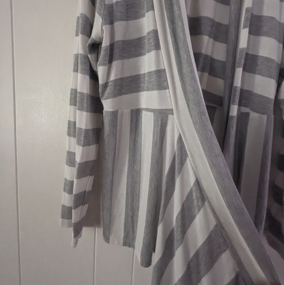 Stripped Tunic Cardigan - Picture 3 of 7